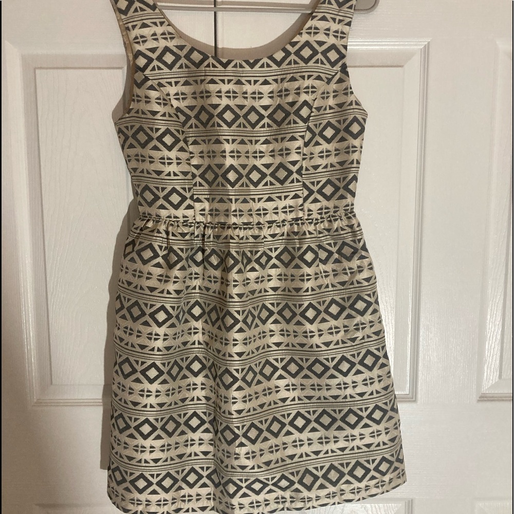 Freeway Lined Sleeveless Dress- Prom/ Formal — Size 6— Empire Waist